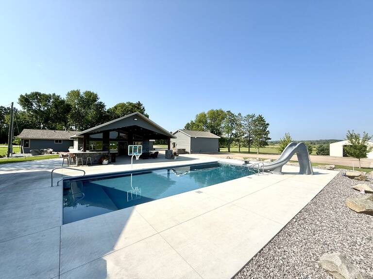 Ogg Pool