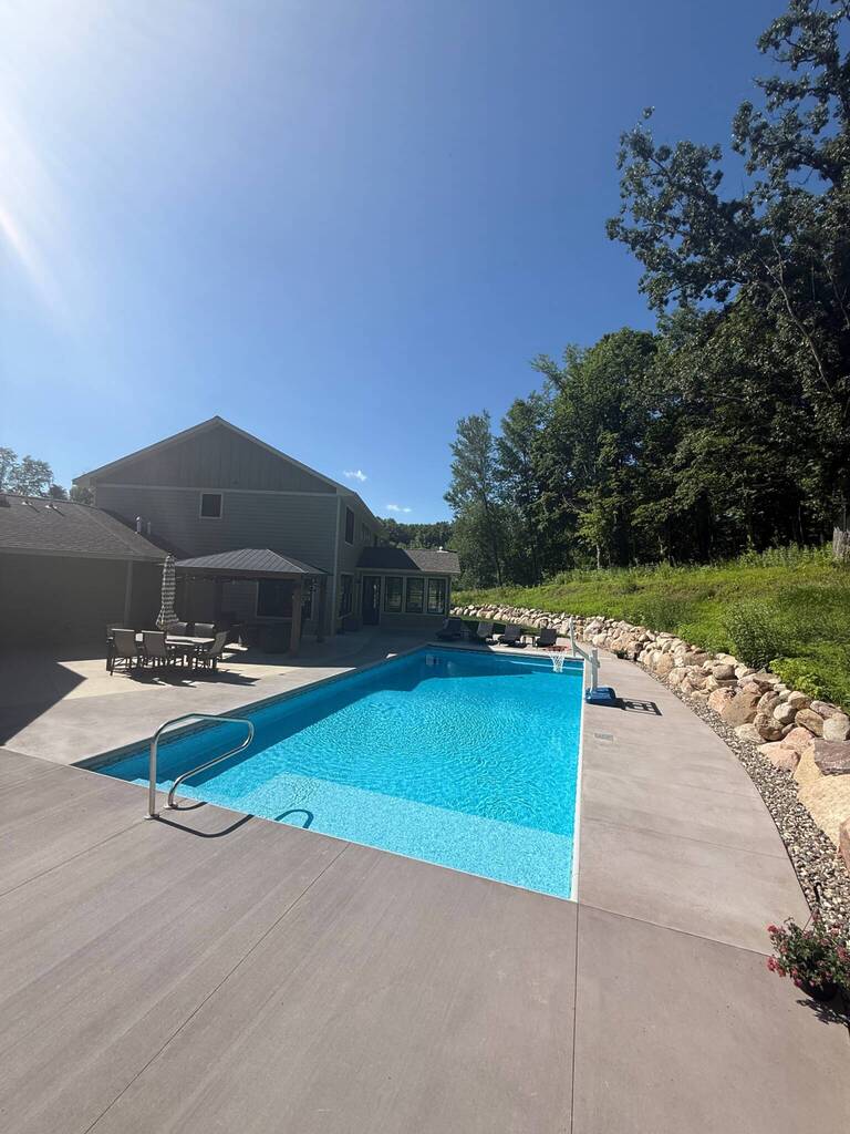 Zenzen Pool2